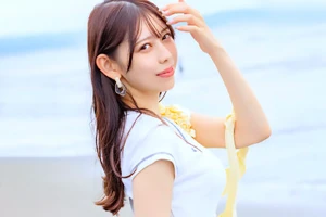 アイドルを夢見た美少女がAVの世界へ…！カメラの前で甘い喘ぎ声を響かせる 一宮るい
