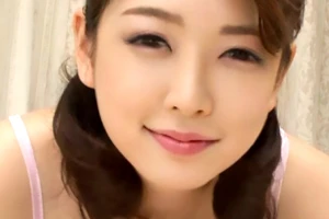 ご奉仕精神が強すぎる五十路妻！激しい手コキで男を快感の頂点へ