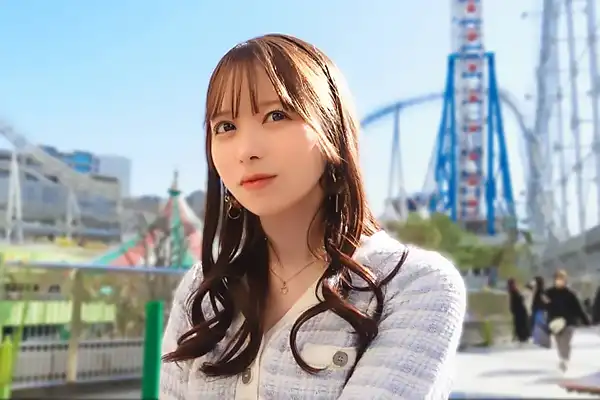 【モテ女の本音。】あざと可愛い笑顔に心奪われる！純白美肌の美女が織りなすロマンスの物語
