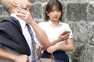 大嫌いな上司と相部屋に泊まった美女が…薬を盛られて美乳を舐めまわされる！ 北岡果林