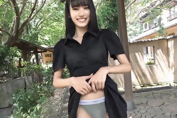 温泉旅で浴衣脱ぎ！濃厚フェラ悶絶→極上キツマンで卑猥音ピストン→溢れ出る膣内精液ドクドク中出し