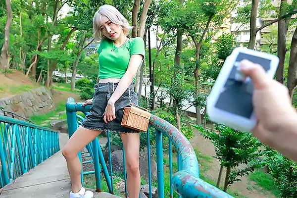 親友と付き合い出したギャルセフレに罰を下す–デート中に遠隔ローターで責めまくる 春陽モカ Post155