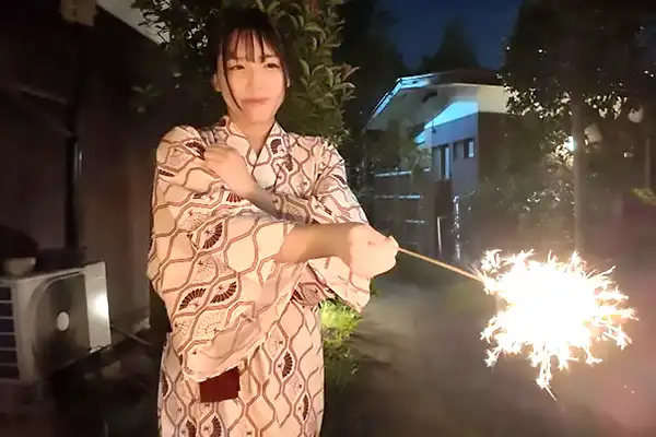 博多弁が可愛い美人妻と温泉旅へ–花火の余韻で距離が縮まり甘い夜が始まる 美波汐里 Post155