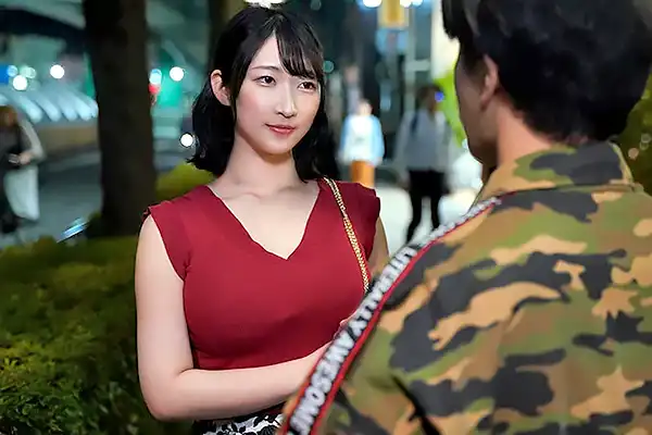 欲求不満で出会い系アプリを始めた美人妻–マッチングしたのは身体の相性抜群な元カレだった 雪代一鳳