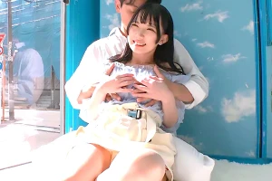 【マジックミラー号】オフショル美女子大生をゲット！露わな敏感乳首を弄ばれ快感に乱れ喘ぐ