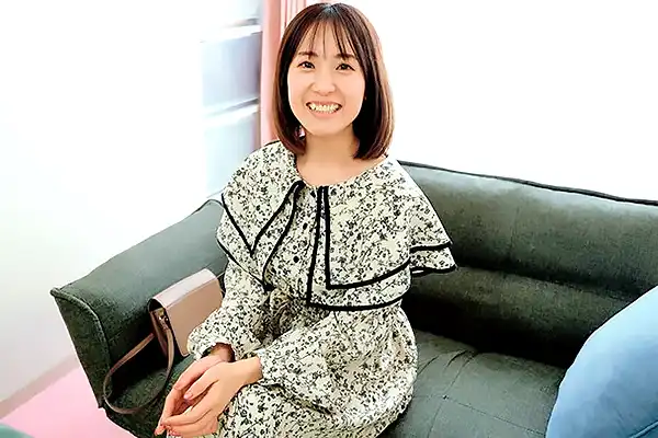 本物の巨乳に童貞クンが大興奮！優しい授乳手コキでザーメン暴発