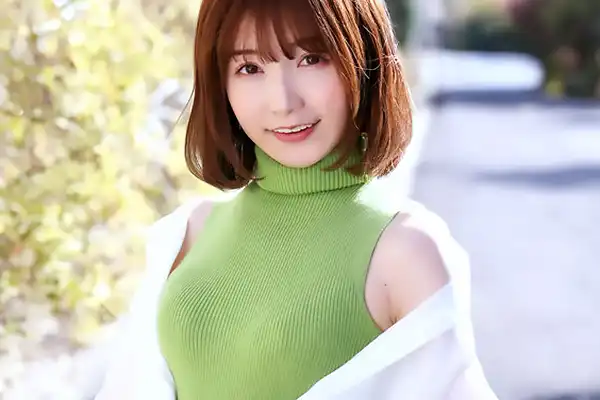 優しさに溶けそう…美人妻がそっと童貞男子の手を握って誘導してくる！ 小春まり