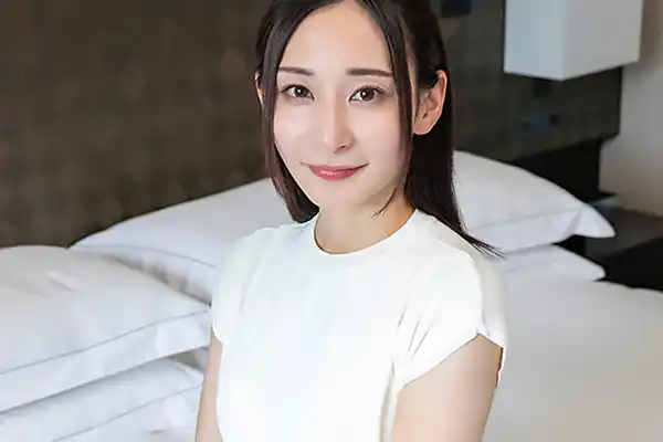 足立友梨 長崎生まれの清楚な三十路熟女妻がAVデビュー。他人棒を挿入されメス顔を晒す