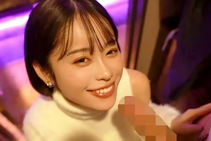 小悪魔系お姉さんが仕掛ける誘惑！バーのトイレで金曜ナイトにフェラ抜き MINAMO