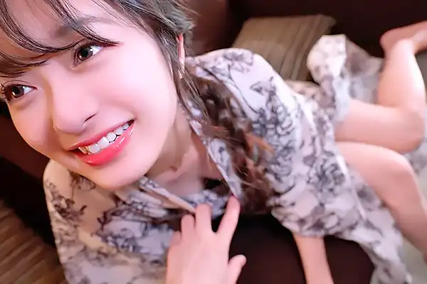 見つめられると秒で惚れちゃう美少女と…浴衣デートの後に濃厚ハメ撮りセックス 花守夏歩