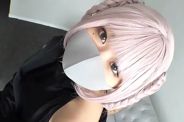 ヤリモク目的のコスプレイヤーがオジサンを募集！完全着衣のままピストン突入