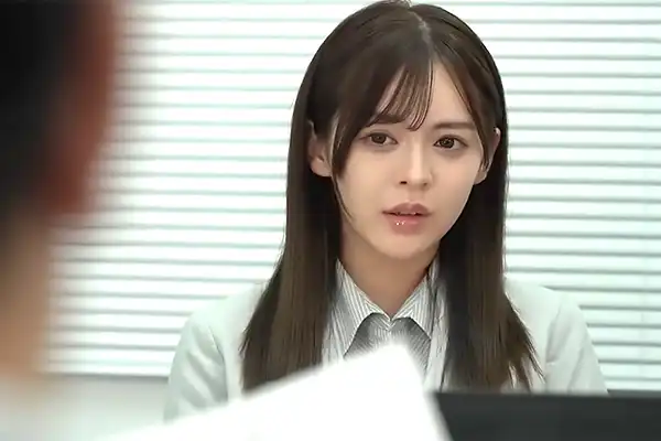 彼氏もちの美人社員を逆恨みした先輩が襲う–2人きりのオフィスでレイプする 神木蘭