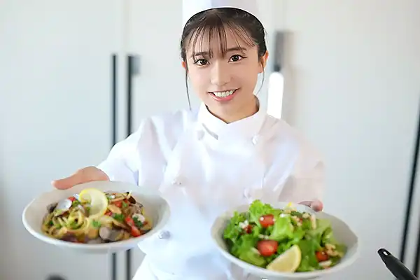 純朴な料理好き美少女が覚醒！AVデビュー作で後背位の快感に溺れる 川越にこ Post155