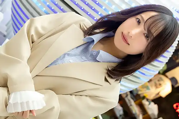 不倫上等！旦那放置スレンダー人妻が「バレたらバレたでいい」→超敏感ビクビク即濡れ→ぶしゃっと噴射潮吹き嵐でシーツびしょびしょ