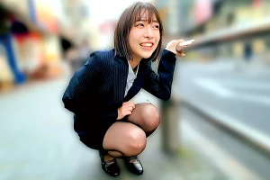 美女と街中でリモコンバイブお散歩！部屋に戻った瞬間に濃厚中出しセックスが始まる