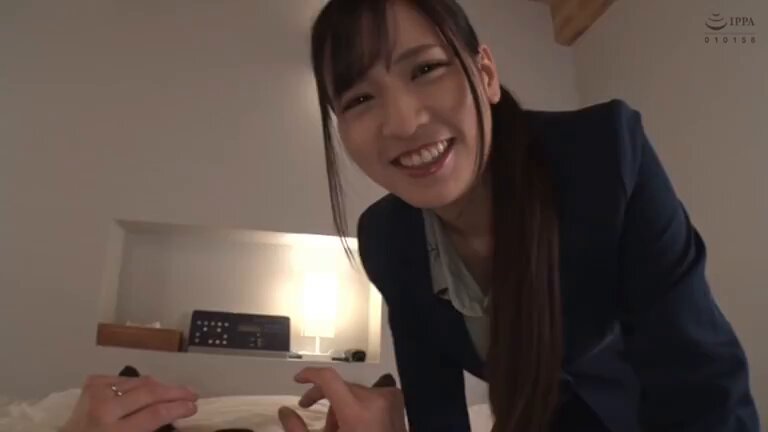 あざと可愛い小悪魔女子社員のNTR誘惑！既婚者を密着フェラ＆禁断生本番で理性崩壊させる3人