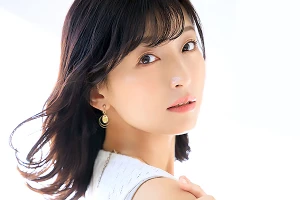 吉永塔子 女神のような40歳の奥さんがAVに降臨！恥じらいながら騎乗位で激しく腰を振る