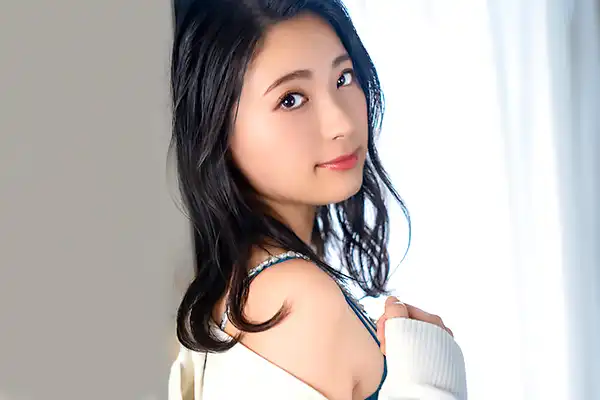 今井えみ エッチの時は淫らに豹変するお淑やかな美少女。濃厚なクンニからの激ピストンで絶頂イキ