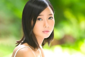 竹田ゆめ 経験人数たった1人の女子大生がAVデビュー。華奢なスレンダーボディを集団で連続ピストン