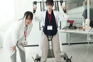 ズボン越しに響く固定電マの快感！女子社員が実験で悶絶してしまう