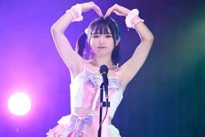 元アイドルが決意のAVデビュー！カメラを見つめ淫らに喘ぎ快楽堕ち 斎藤かさね