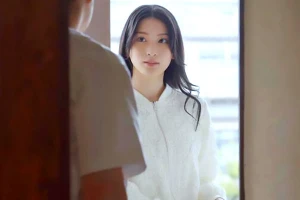 昼下がりに訪ねてきた隣の奥さんと…キッチンで貪り合うように舐め合う！ 本庄鈴