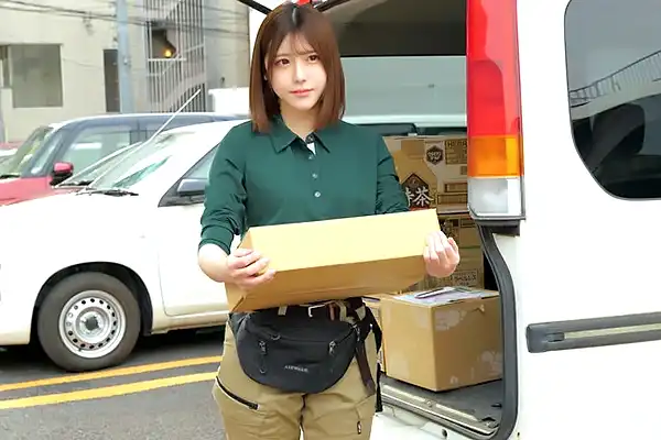 配達先で襲われた美人ドライバー！髪を掴まれ寝バックでレイプされてしまう Post155