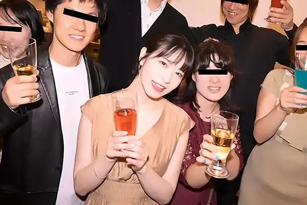 結婚直前の男を同窓会で誘惑！綺麗なお姉さんが元カレにクンニされ乱れる 白岩冬萌