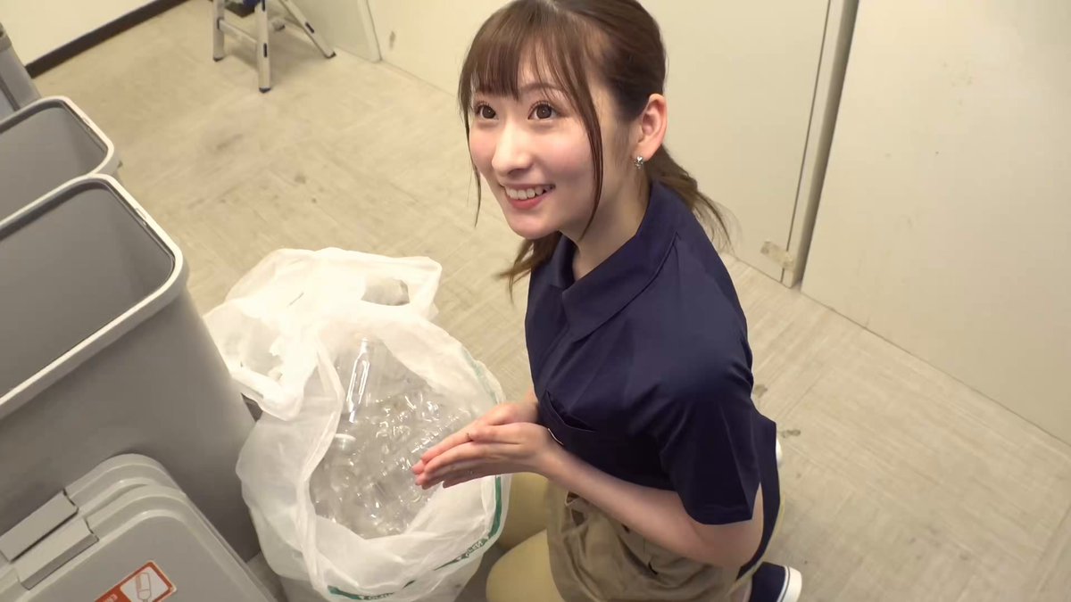 残業中、2人きりの社内で欲求不満を隠せないパート人妻清掃員さんのデカ尻無自覚挑発に乗せられぶっかけセクハラしたら杭打ち騎乗位で精巣が空っぽになるまで何度も不倫中出しを求められた。 末広純 Post