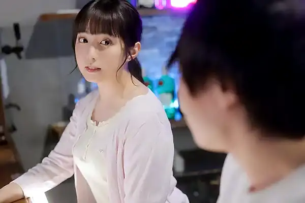 相性ぴったりの快楽に堕ちる！人妻がバイト男子とホテルで濃密な不倫セックス 矢埜愛茉