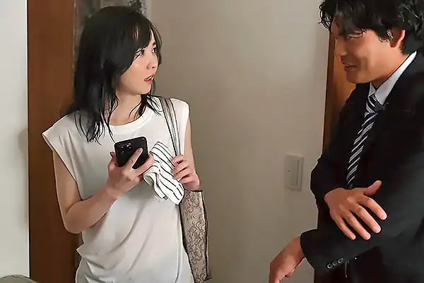 思わぬハプニングで美人妻と相部屋で民泊することに–オナニーを見られてしまう 美ノ嶋めぐり Post155