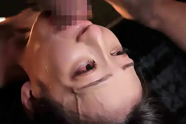 喉奥までデカマラを突き刺された人妻が…青筋立てながらイラマチオ! Post155