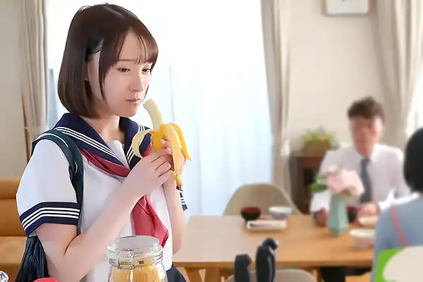 母親の再婚相手にこっそり媚薬を盛られたJKが…体の疼きを抑えきれずオナニーする！ 白石もも