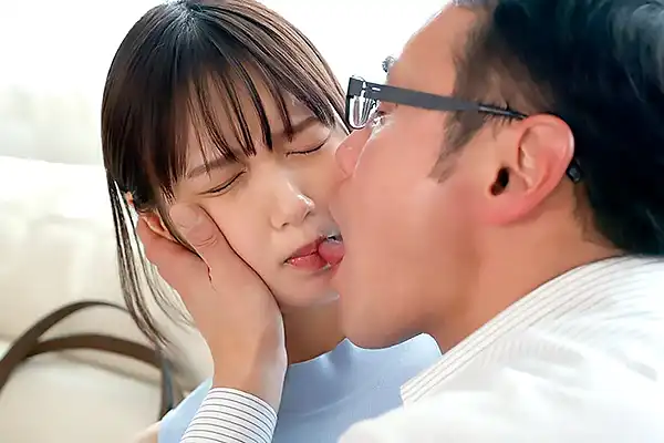 教え子との背徳行為を撮られてしまった美人家庭教師。父親に脅されベロキスされてしまう 兒玉七海