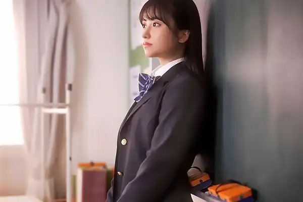 完全主観で味わう甘酸っぱい3SEX！お家デート・保健室背徳・放課後教室で何度もイキまくる制服美少女 中森ななみ