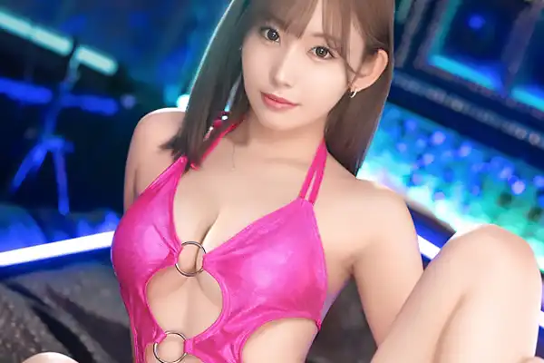魅惑コスで男をジャック！濃密ピストンで絶頂 七嶋舞