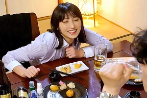 会社飲みで終電を逃し女上司宅に泊まる。酔ってS心に火がつき騎乗位でヤリまくる週末