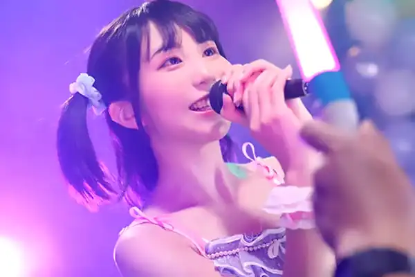 キラキラ笑顔の美少女アイドルがAVデビュー！ステージ衣装で淫らにフェラご奉仕 斎藤かさね Post155