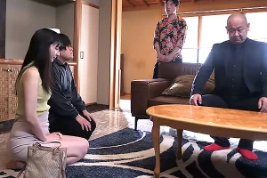 多額の借金を背負った弟のせいで–スタイル抜群な美人姉が肉便器契約を結ぶ さくらわかな