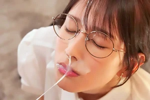 気品溢れる美女がデカチンをノーハンドフェラ！濃厚ザーメンを顔射で受け止める 三澄寧々