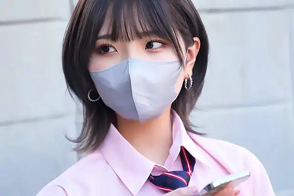  出会った瞬間から塩対応の生意気なパパ活JK。勝手にゴムを外して中出しで理解らせる