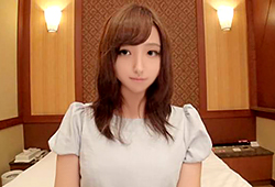 深川鈴 エッチの感度がバツグンな現役女子大生とホテルでハメ撮りセックス