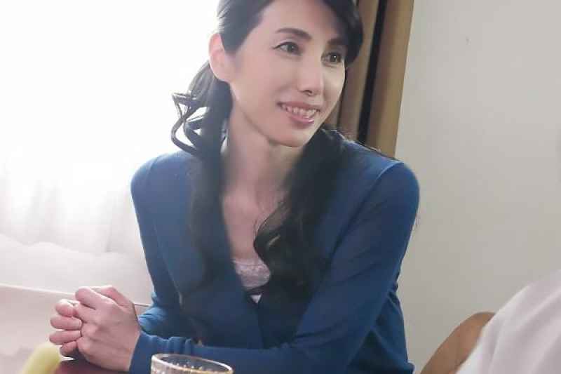 抜かずの六発中出し 近親相姦密着交尾 鶴川牧子