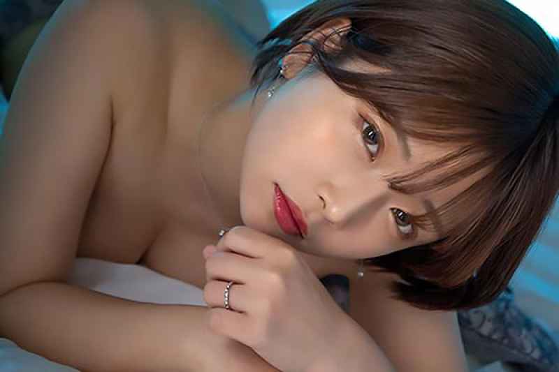 PM7:00チェックインからAM7:00チェックアウトまで中出しセックスに明け暮れた最後のお泊りW不倫 紗倉まな